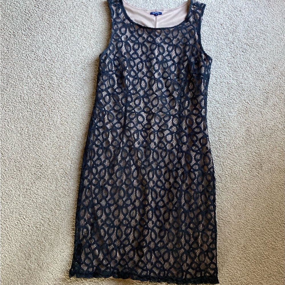 ♥️💙Elegant Lace Overlay Midi Dress